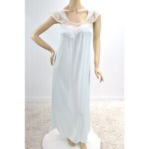 Vintage Gloria Vanderbilt Nightgown Light Blue Nylon Lace Applique S Cottagecore